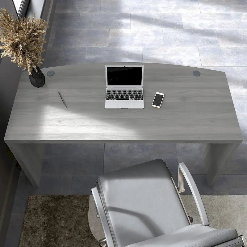 Scrivania Echo con fronte ricurvo da 60W
