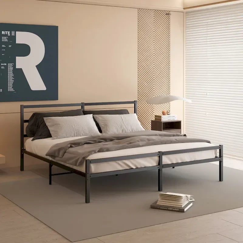 Letto matrimoniale king-size con piattaforma in metallo e testiera