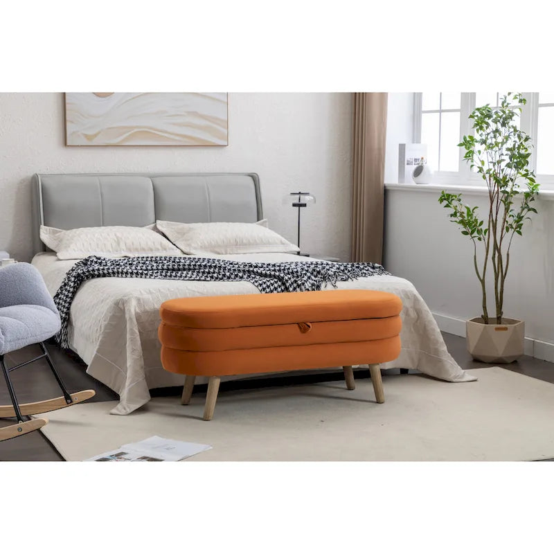 Panca contenitore imbottita con gambe in legno